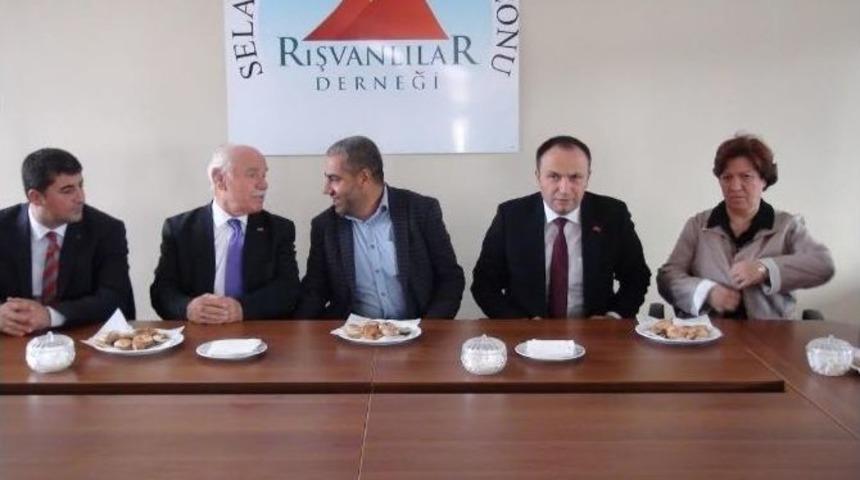 Mhp&rsquo;li Kazancıoğlu, Ziyaretlerini S&uuml;rd&uuml;r&uuml;yor