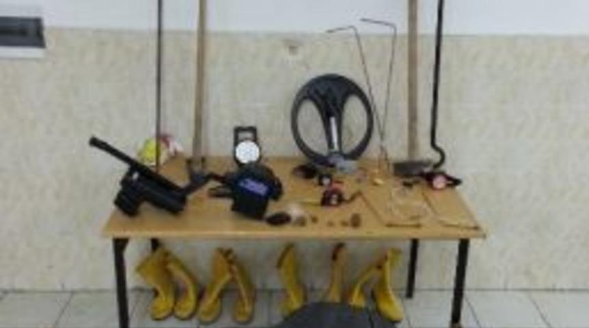 İzinsiz Tarihi Eser Arayan 6 Kişi Yakalandı