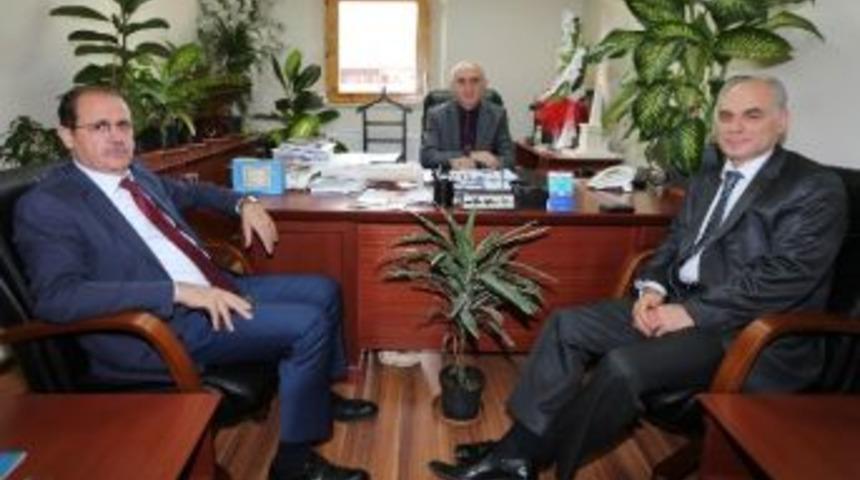 İl Emniyet M&uuml;d&uuml;r&uuml;nden Dekan &Ccedil;iğdem&rsquo;e Hayırlı Olsun Ziyareti