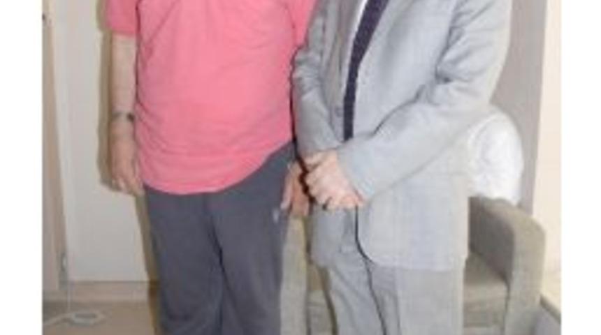 Tekerlekli Sandalye İle Geldiği Hastaneden Y&uuml;r&uuml;yerek &Ccedil;ıktı