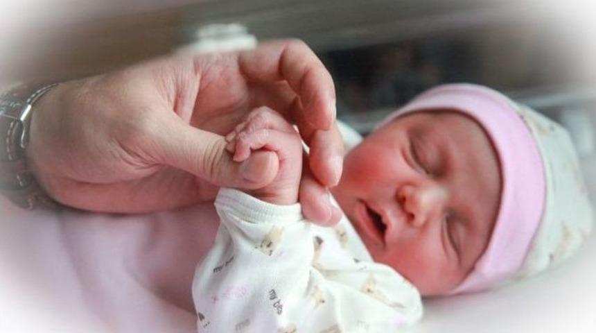 Bebeklerde Flaşlı Fotoğraf &Ccedil;ekimine Dikkat