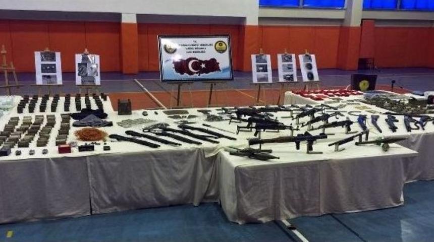 Sur&rsquo;dan Cephanelik &Ccedil;ıktı