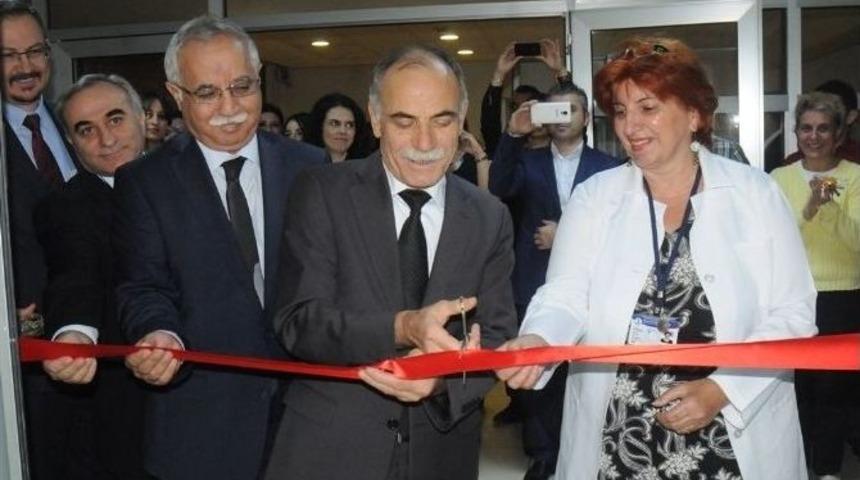 Tıp Fak&uuml;ltesi Tıbbi Genetik Departmanı Ve Genetik Tanı Laboratuvarı Yenilendi