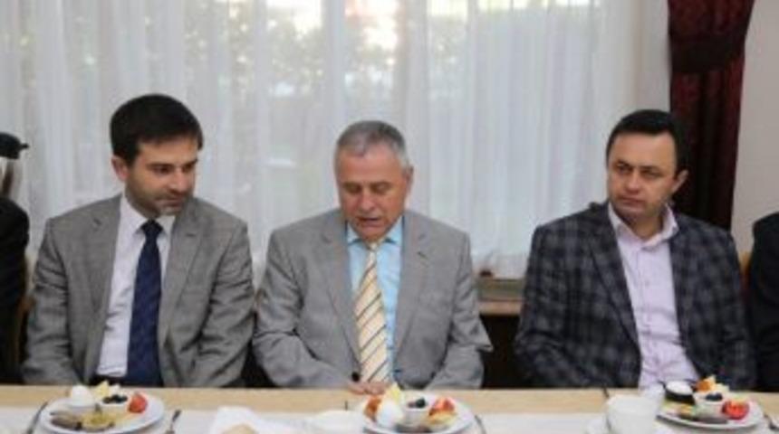 Ko-mek İle Halk Eğitim Sorunları Birlikte &Ccedil;&ouml;zd&uuml;