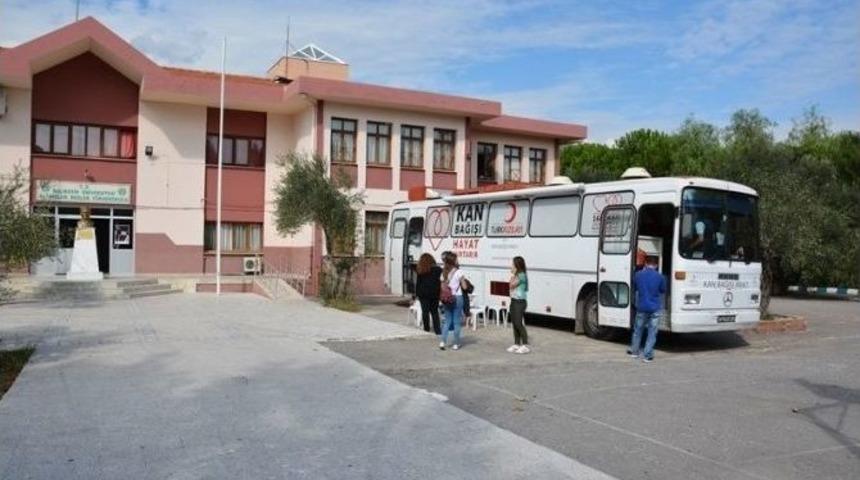 Altınoluk Myo&rsquo;dan Kan Bağışı Kampanyasına Tam Destek