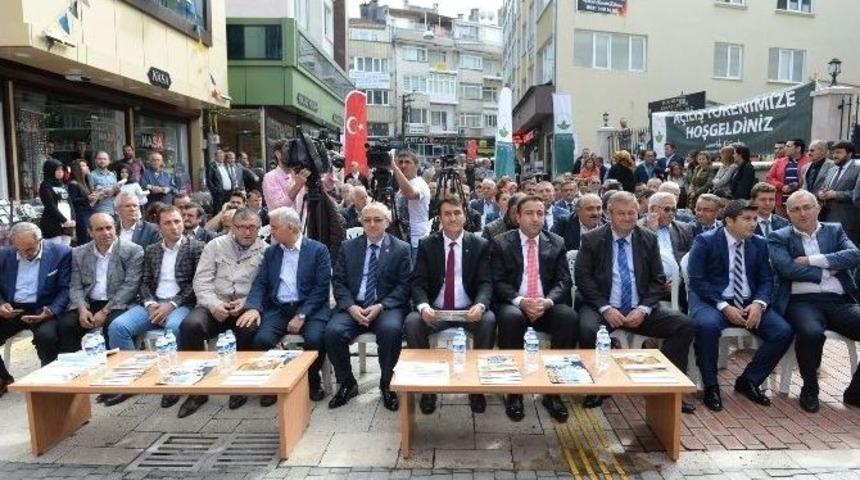 &Uuml;nl&uuml; Cadde Yenilenen Y&uuml;z&uuml;yle Hizmete A&ccedil;ıldı