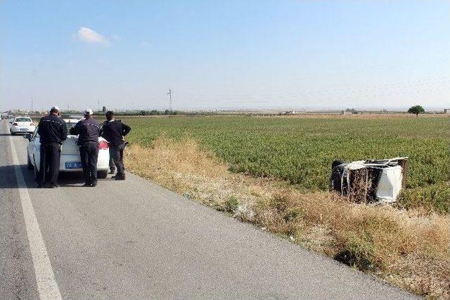 Kontrolden Çıkan Kamyonet Takla Attı: 5 Yaralı