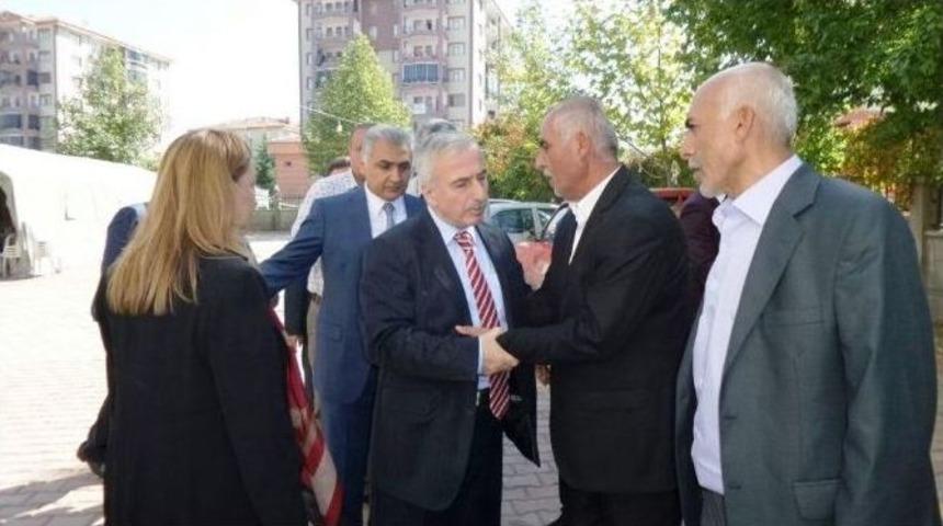 Vali Kam&ccedil;ı, Taziye Ziyaretlerinde Bulundu