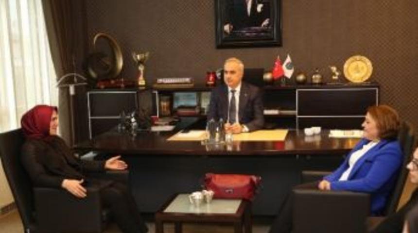 K&ouml;semusul: &ldquo;hepimiz Hizmet Yolcularıyız&rdquo;