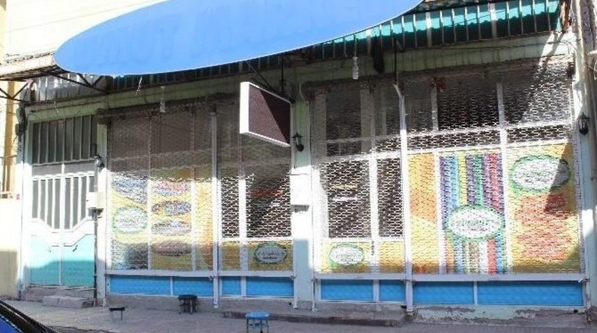 İslam &Ccedil;ay Evi&rsquo;nin Yerini Kiralayan Tabelacı İş Yerini Kapattı