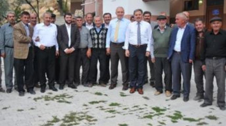 Ak Parti&rsquo;li Şahin Ve &Ouml;nalan, Hekimhan İl&ccedil;esini Ziyaret Etti