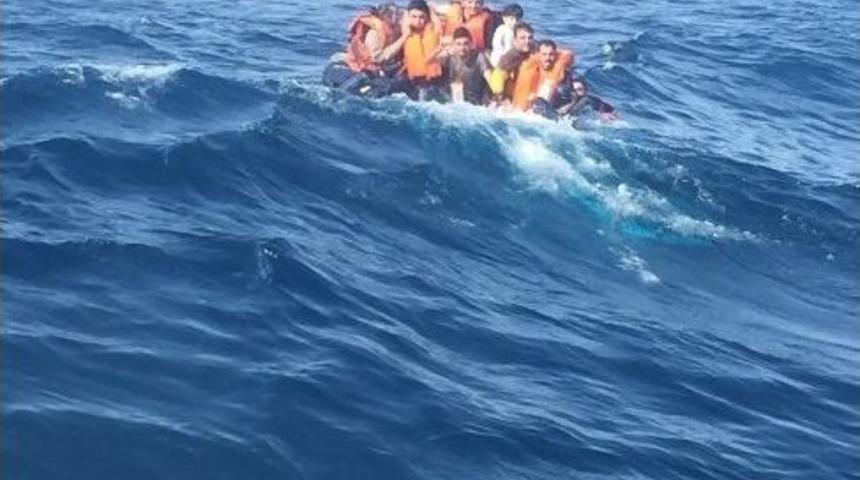 Ege’de Yine Göçmen Faciası: 2 Ölü, 2’si Çocuk 10 Kayıp