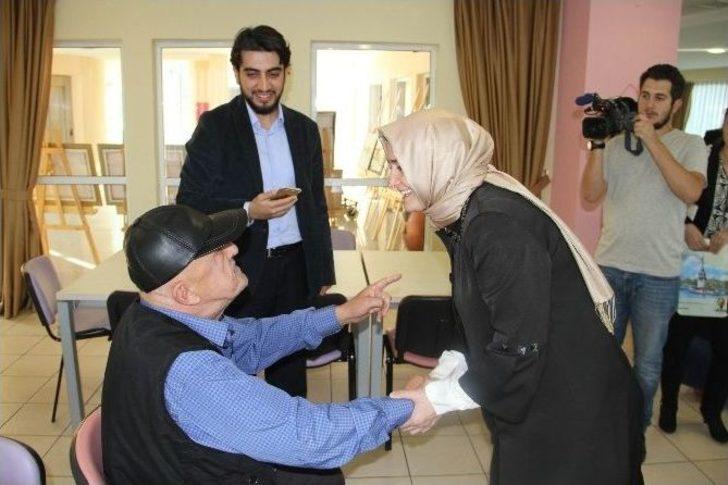 Huzurevi Sakininden Ak Parti’li Sayan’a: “sokakta Kalmaktan Korkmayın Çünkü Burası Var” G3