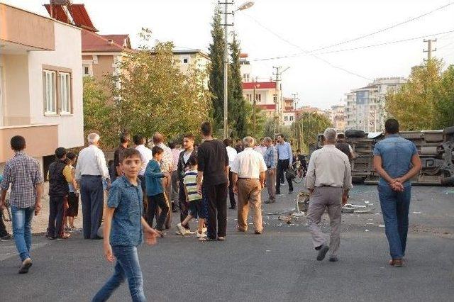 Öğrenci Servisi Takla Attı: 10 Yaralı