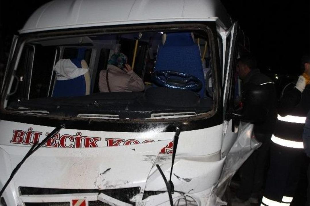 Osmaneli&rsquo;nde Trafik Kazası: 1 &Ouml;l&uuml;, 7 Yaralı