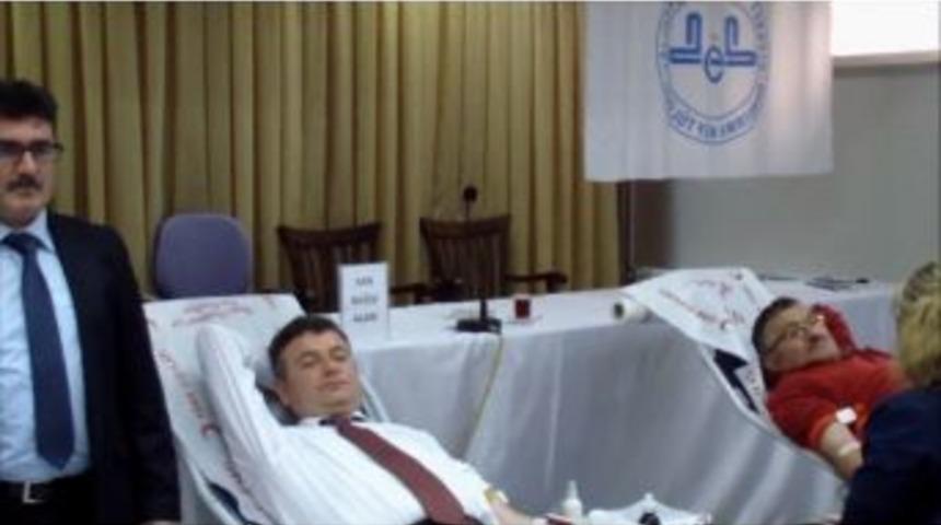 Bandırma M&uuml;ft&uuml;l&uuml;ğ&uuml;&rsquo;nden Kan Bağışı Kampanyası