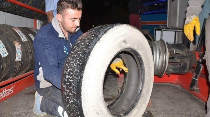 K&ouml;t&uuml; Lastik Uyarısı