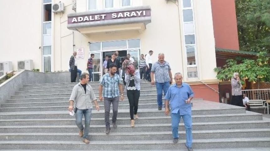 Kadın Hırsızları Kapıcının Dikkati Yakalattı