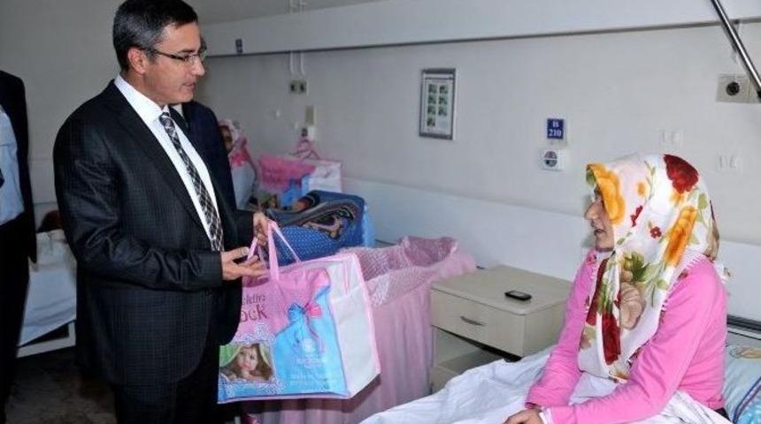 B&uuml;y&uuml;kşehir Belediyesinden Yeni Doğan Bebeklere Hediye Paketi