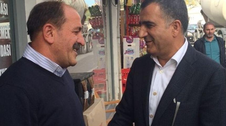 Ak Partili Peker Adilcevaz Esnafını Ziyaret Etti