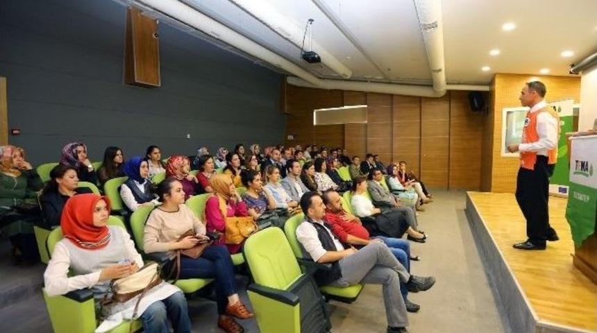 Rehber &Ouml;ğretmenlere Ekolojik Yaşam Ve &Ccedil;evre Eğitimi