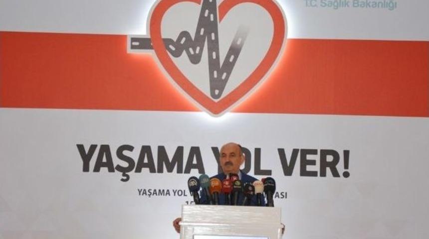 Gece G&ouml;r&uuml;şl&uuml; Ambulans Helikopterler Hizmete Giriyor
