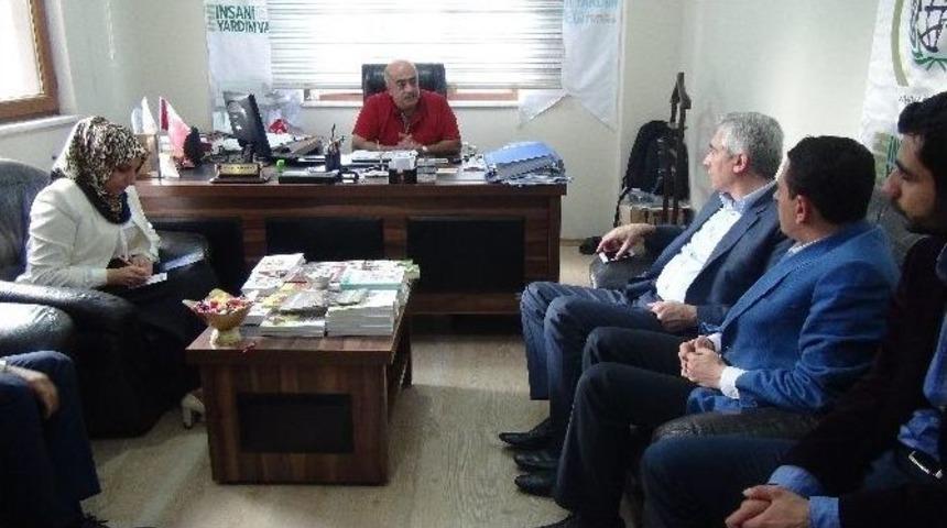 Ak Partili Adaylar Stk&rsquo;ları Ziyaret Etti