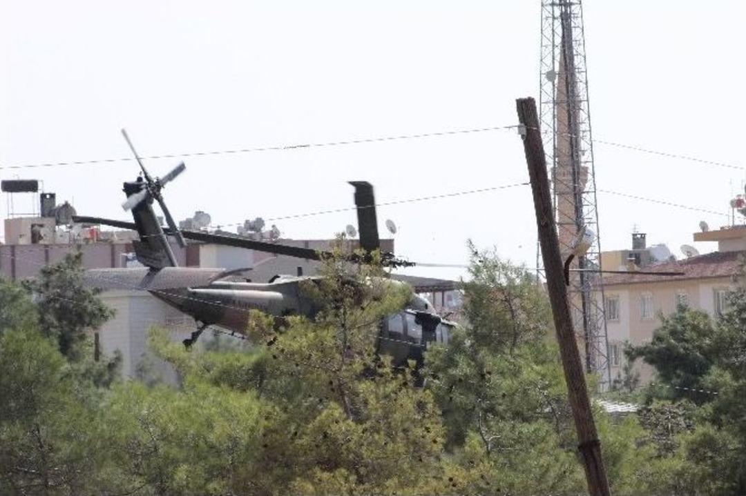 Kara Kuvvetleri Komutanı Orgeneral &Ccedil;olak, Suriye Sınırında