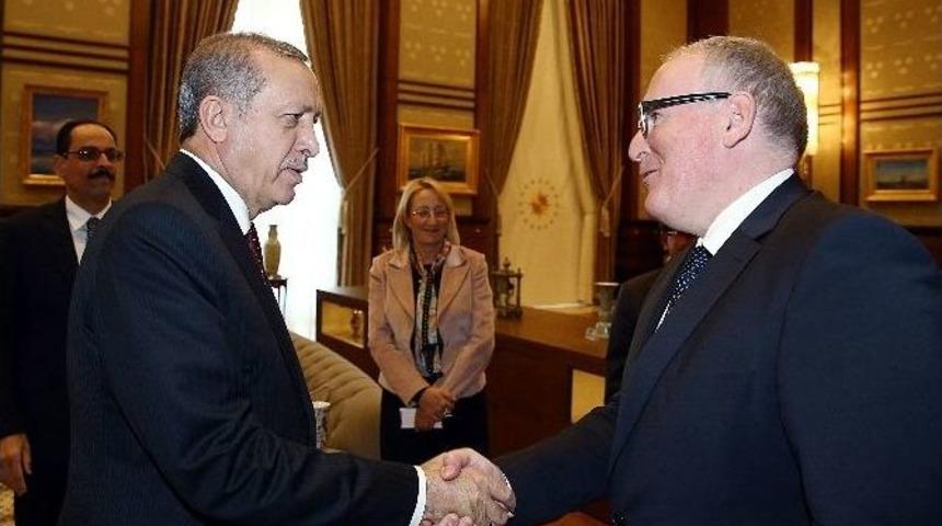 Cumhurbaşkanı Erdoğan, Tımmermans Ve Avramopulos&rsquo;u Kabul Etti