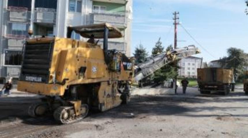 Kırklareli&rsquo;nde Sıcak Asfalt &Ccedil;alışması Hazırlıkları