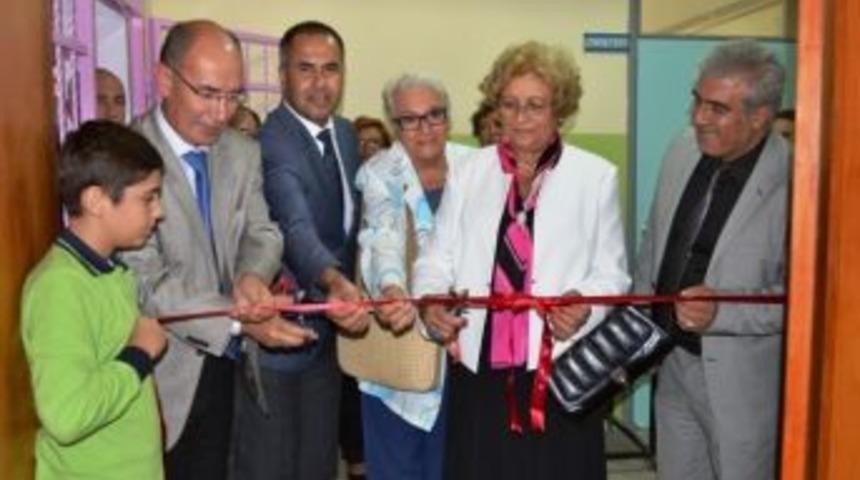 Ayvalık&rsquo;ta Hayırsever Ayşe Eser G&uuml;ne&ccedil;&rsquo;ten Milli Eğitime Bir Katkı Daha