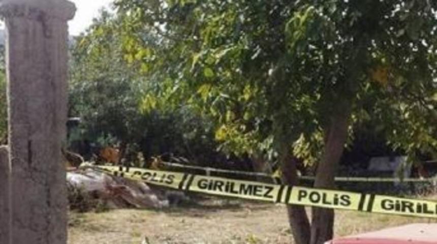 Elazığ&rsquo;da İş Makinesinin &Ccedil;arptığı Kadın &Ouml;ld&uuml;