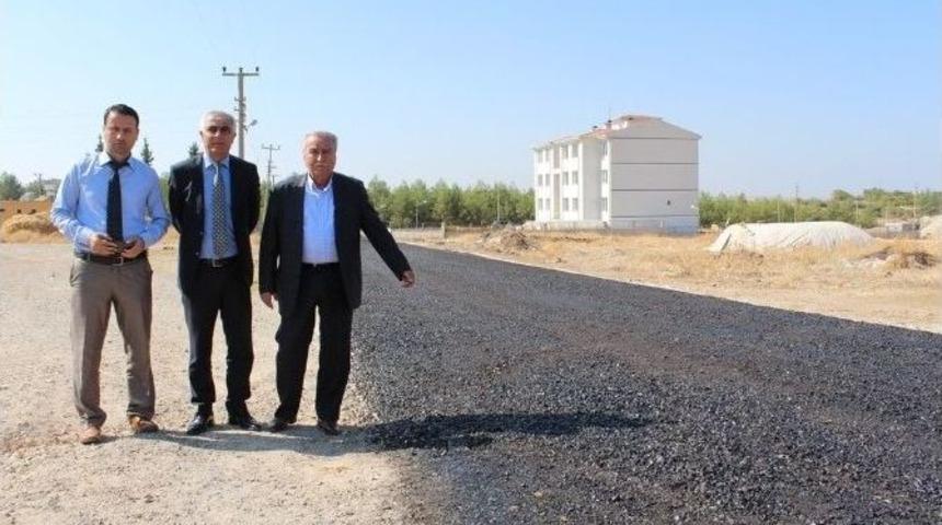 Samsat Belediyesi Yol &Ccedil;alışmalarına Asfalt İle Devam Ediyor