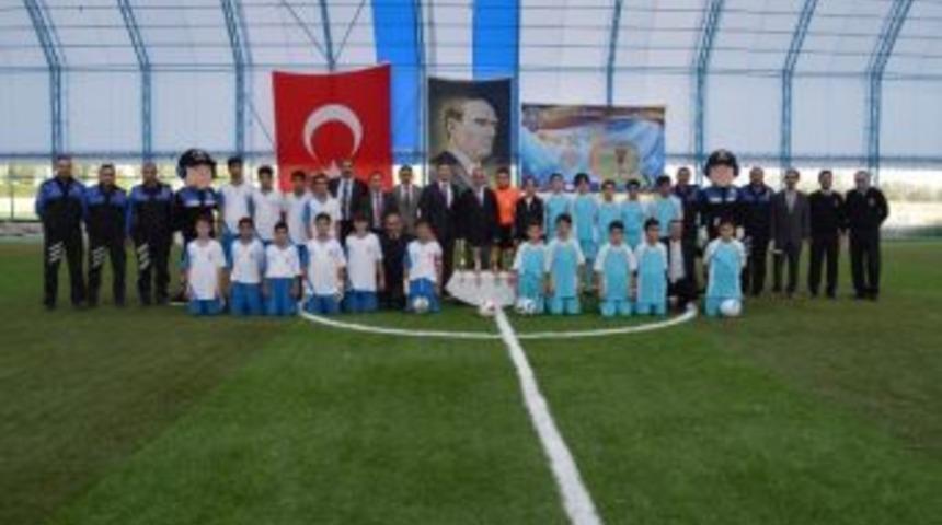 Erzincan&rsquo;ın Yıldızları Projesi Ortaokullar Arası Halı Saha
