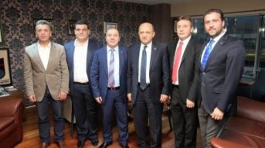 Bakan Işık&rsquo;tan T&uuml;ksiad&rsquo;a Ziyaret