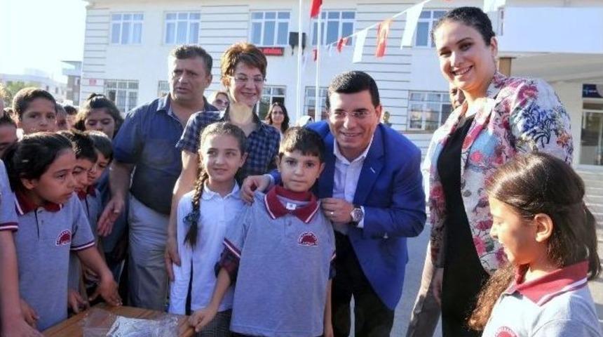 Tütüncü’den Öğrencilere Forma