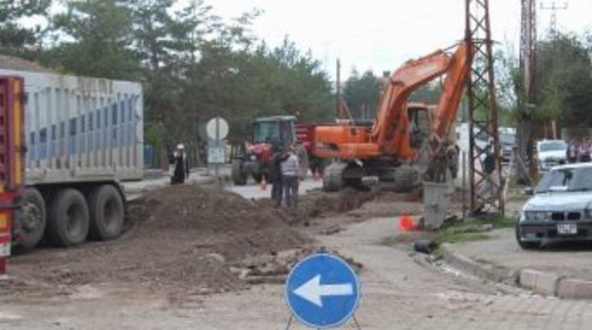 Gemerek&rsquo;te Alt Yapı &Ccedil;alışmaları S&uuml;r&uuml;yor