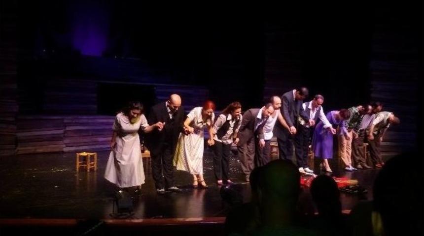 Adana Devlet Tiyatrosu Sezonu "muammer Muammer" İle A&ccedil;tı