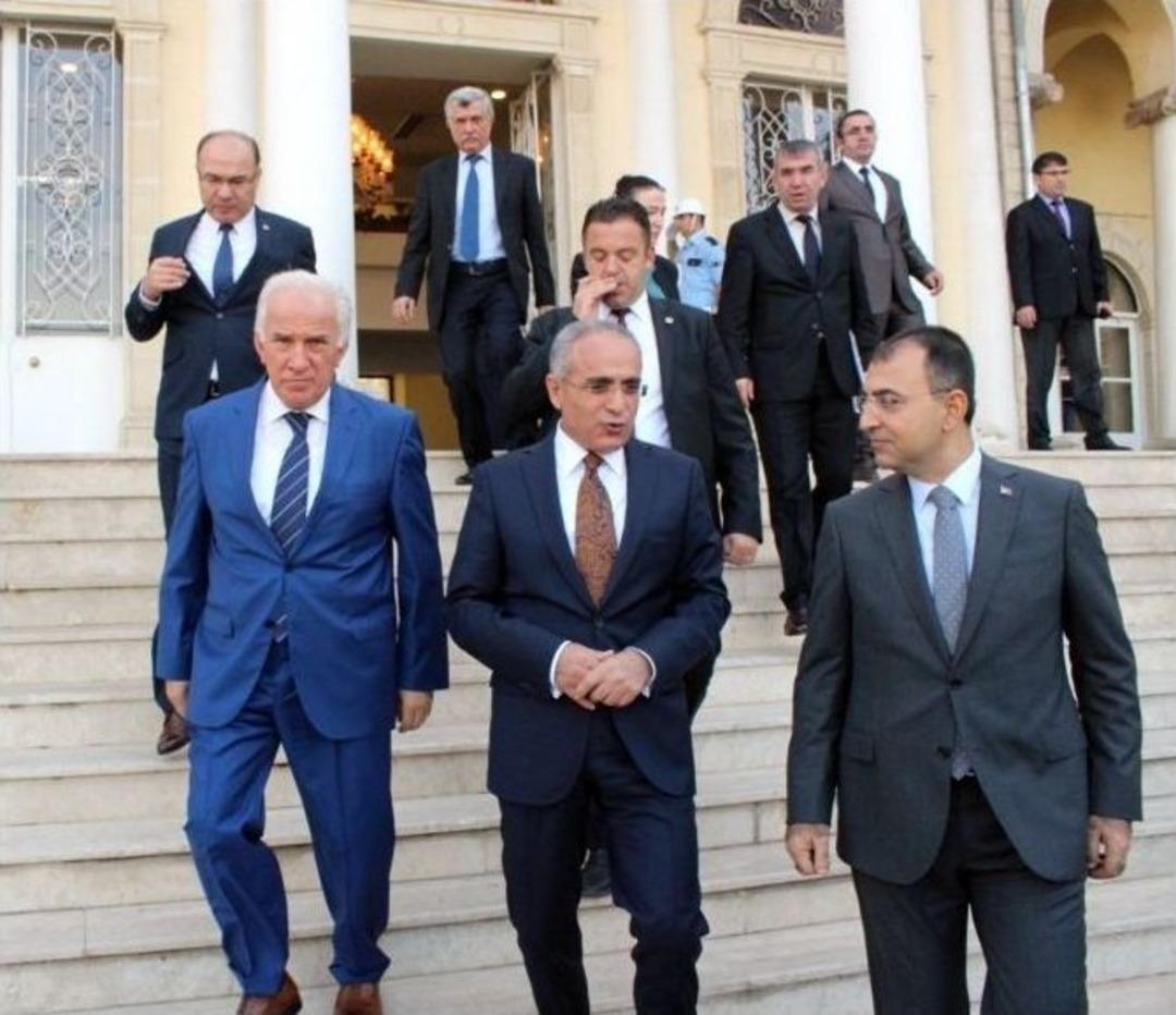 K&uuml;lt&uuml;r Ve Turizm Bakanı Top&ccedil;u İzmir&rsquo;de