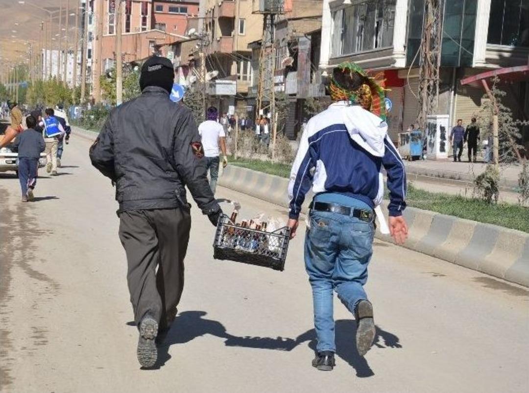 Y&uuml;ksekova&rsquo;da Hendek Ve Barikat Gerginliği
