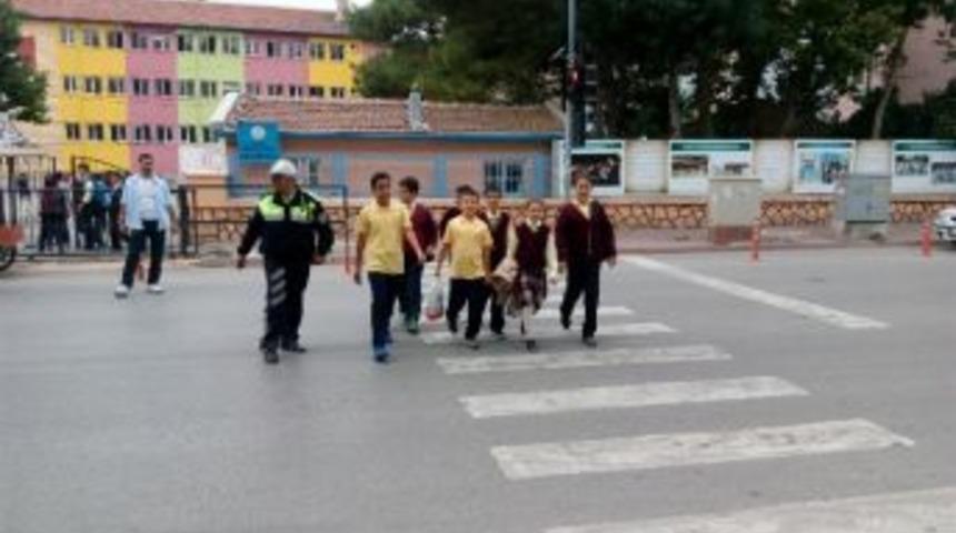 Emniyet M&uuml;d&uuml;rl&uuml;ğ&uuml; Ekipleri Okul G&uuml;venliğini Artırdı