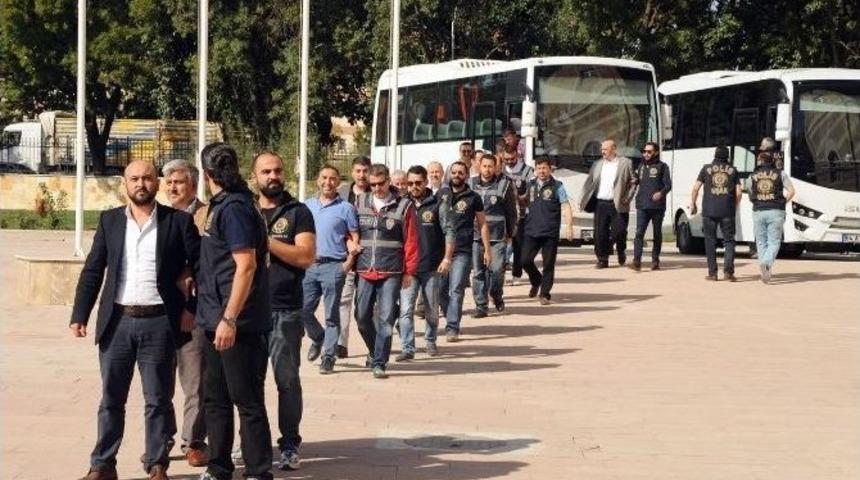 Uşak&rsquo;taki Paralel Yapı Operasyonunda G&ouml;zaltına Alınanlar Adliyeye Sevk Edildi