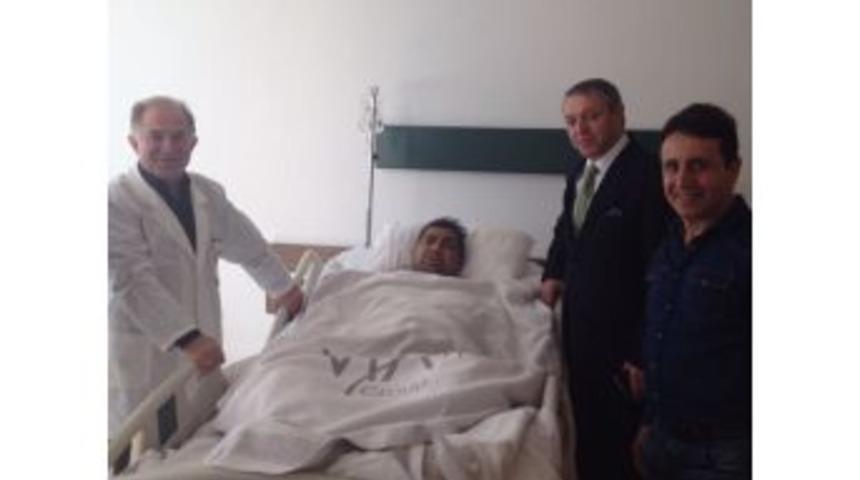 Boks Federasyonu Başkanı Boğazın Boğasını Ziyaret Etti