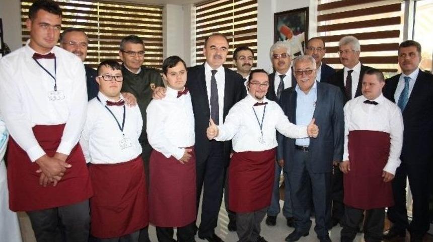 Konya Down Kafe Ve Bistro Hizmete Girdi