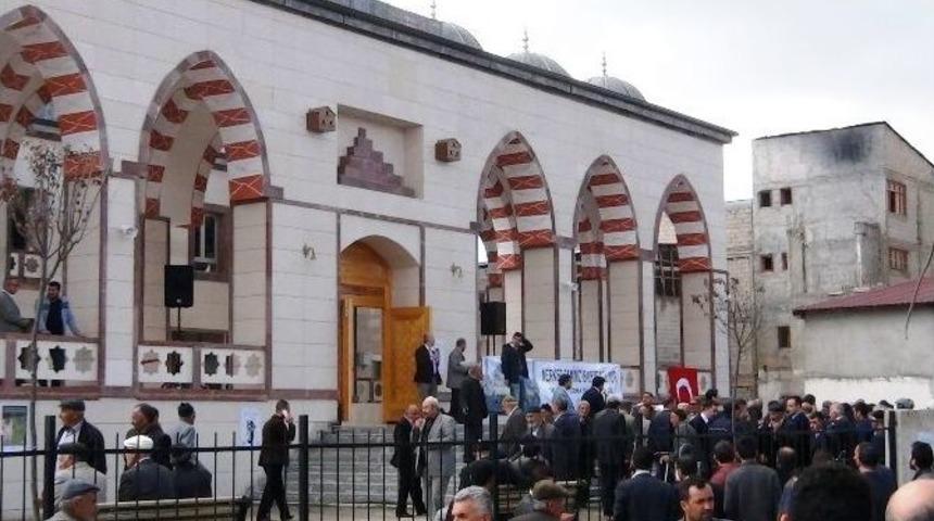 Erciş&rsquo;in En B&uuml;y&uuml;k Camisi İbadete A&ccedil;ıldı