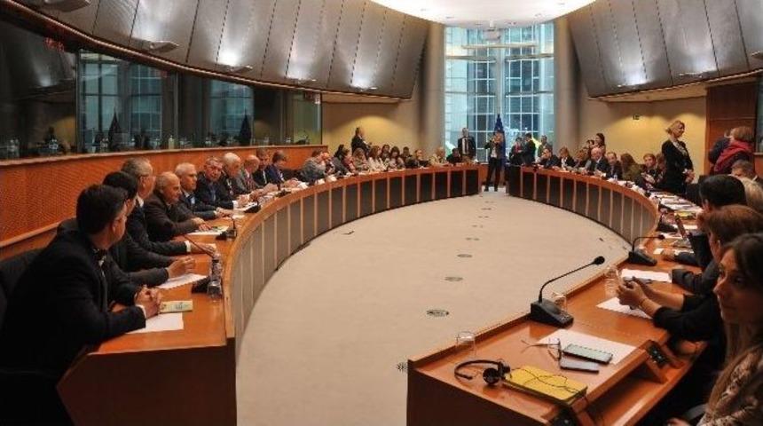 7 Bin Yerel Siyaset&ccedil;i Bel&ccedil;ika&rsquo;da Buluştu