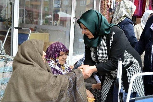 Milletvekili Adayı Özkal Çay İlçesini Ziyaret Etti