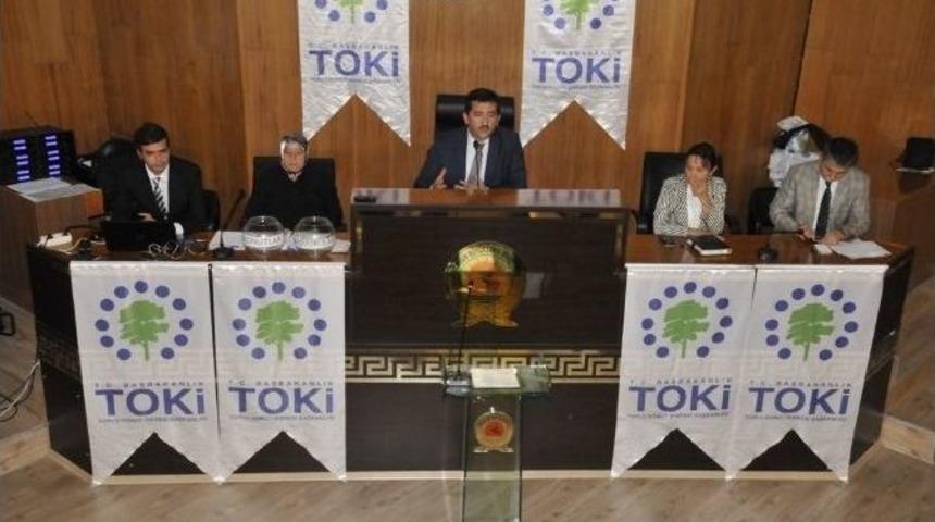 &Ccedil;ay Mahallesi Kentsel D&ouml;n&uuml;ş&uuml;m Projesi&rsquo;nde Hak Sahipleri Dairelerine Kavuştu