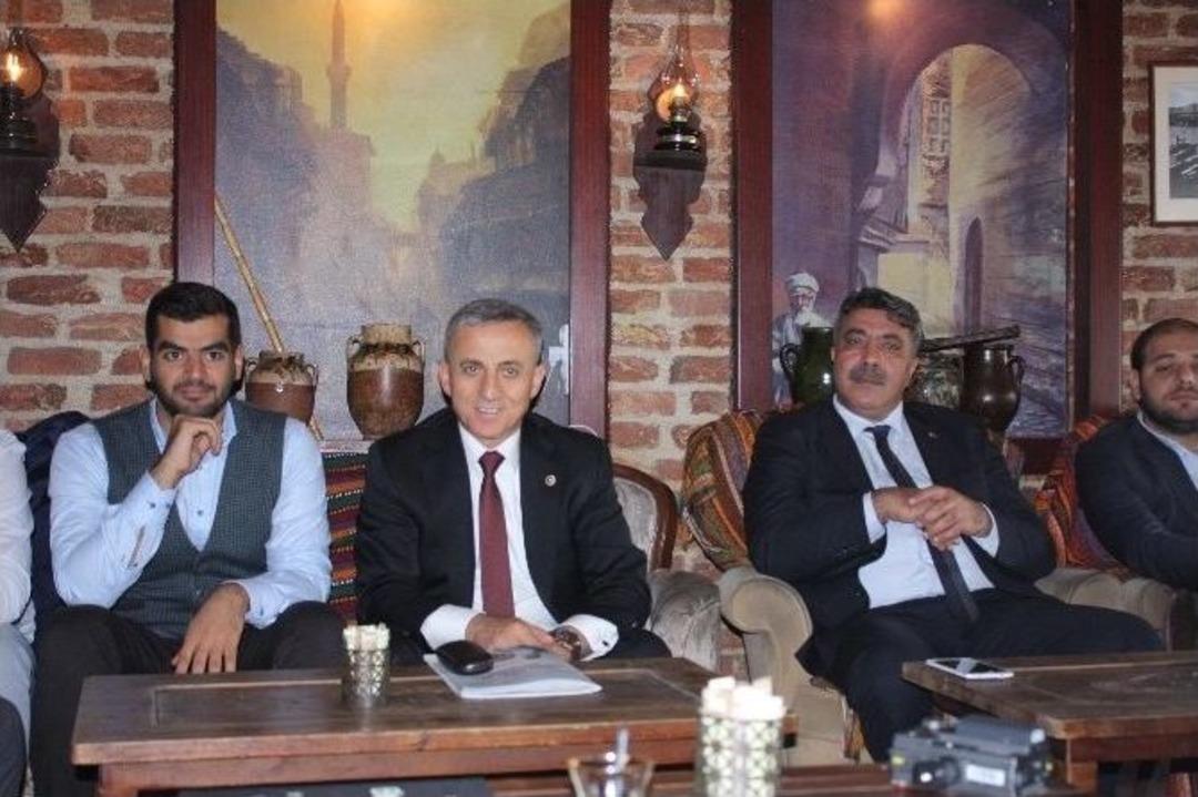 Ak Parti&rsquo;li &Uuml;nal: &ldquo;se&ccedil;im Havası, 2011&rsquo;deki Se&ccedil;im Havasına &Ccedil;ok Benziyor&rdquo;
