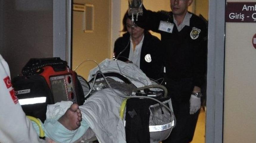 Eskişehir&rsquo;de &Uuml;niversite &Ouml;ğrencisi Benzinle Kendini Yaktı